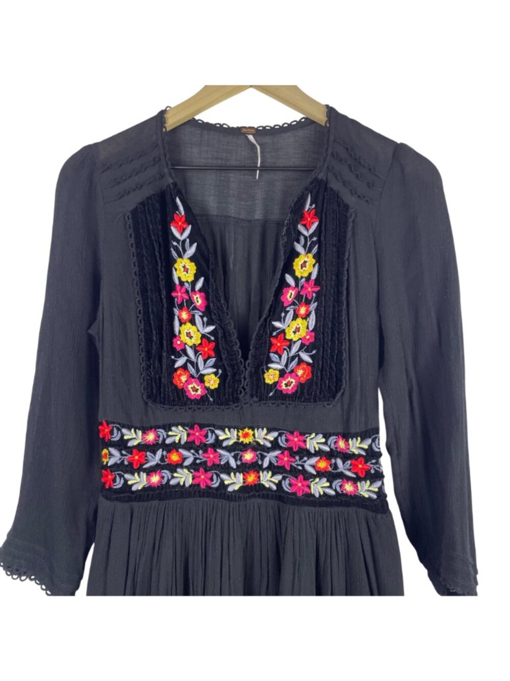 Free People Flora Black Embroidered Floral Festival maxi boho dress Small - Picture 2 of 9